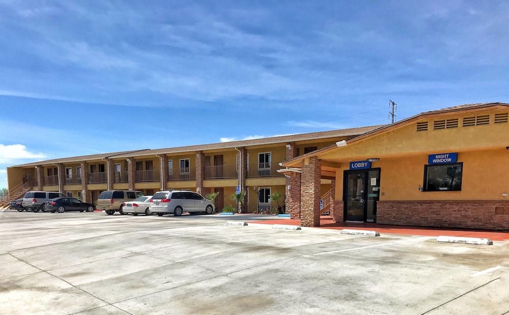 Rodeway Inn Adelanto Us 395 Exteriör bild