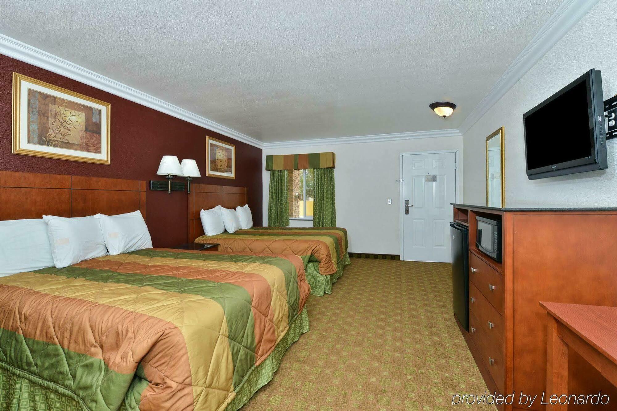 Rodeway Inn Adelanto Us 395 Exteriör bild